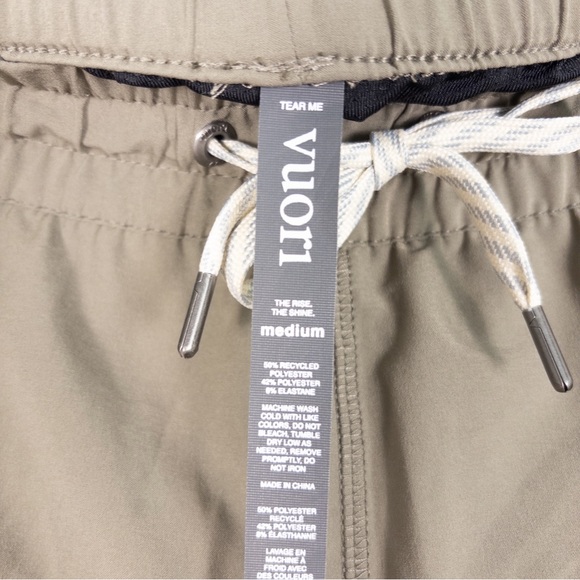 Vuori Clemintine Active Shorts in Light Oregano - Picture 8 of 8